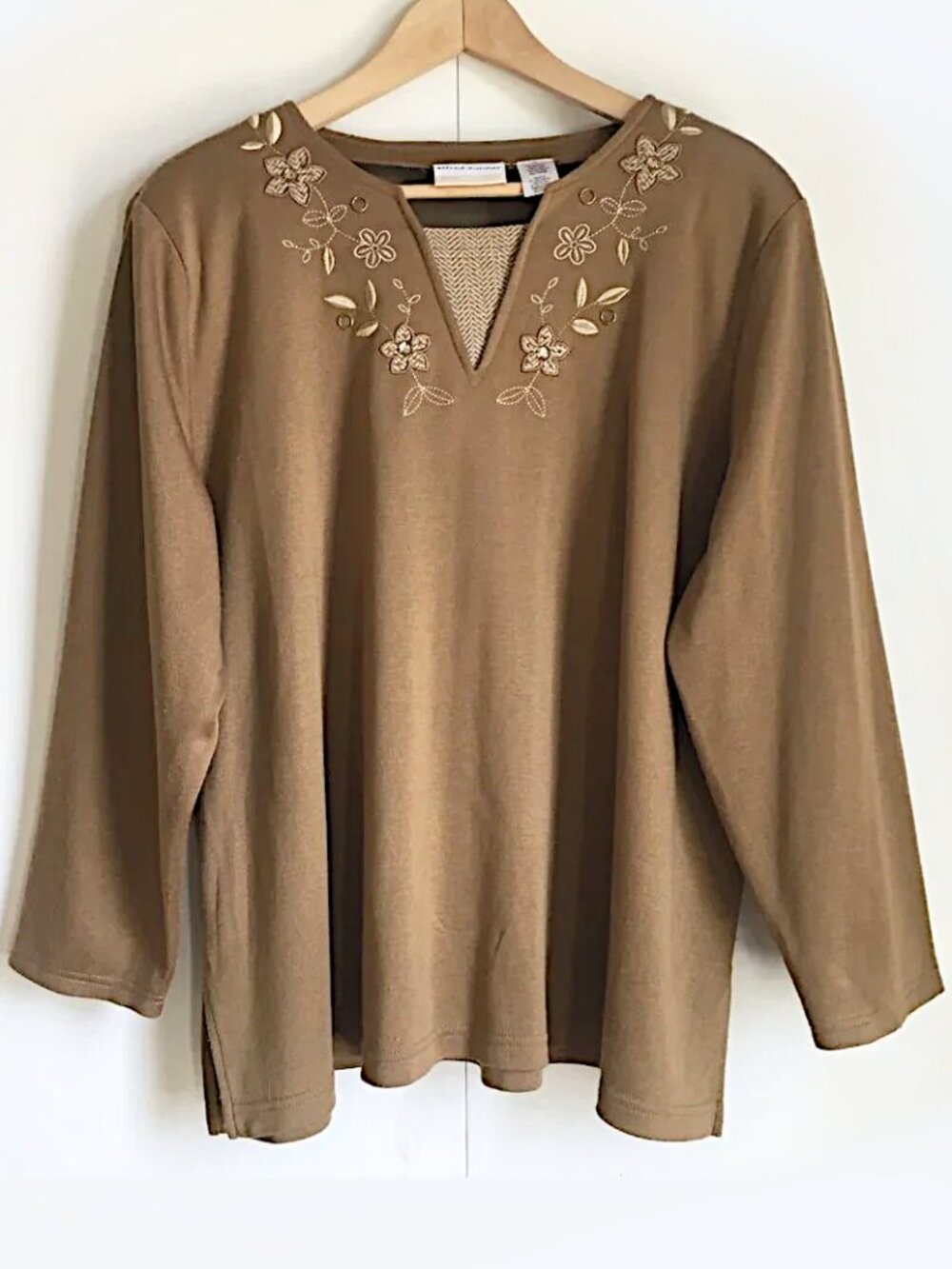 VTG Alfred Dunner Caramel Jewel Embroidered Sweater 2X Shoulder Pads Retro